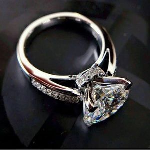 Women Brilliant cubic Zirconia Proposal Ring Anniversary size 6,7,8,9,10